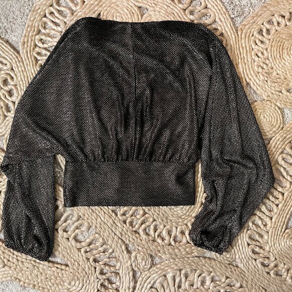 Lush Gold Metallic Balloon Sleeve Top - Picture 3 of 3